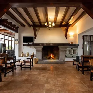 Hotel Tugasa Truchas, El Bosque
